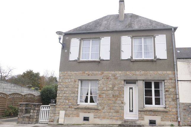 Property for sale in Romagny, Basse-Normandie, 50140, France