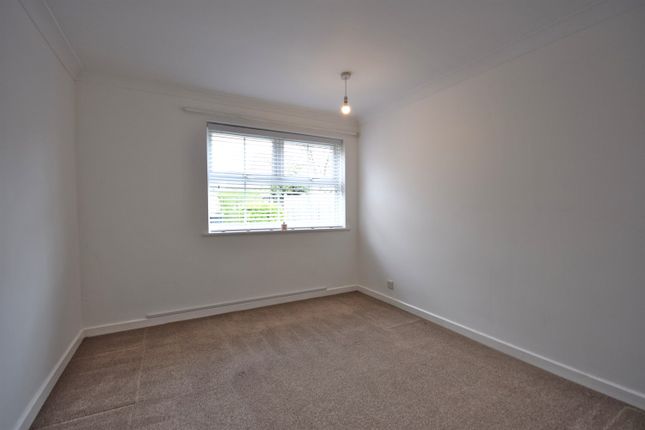 18, Elderfield Close, Emsworth photo 5