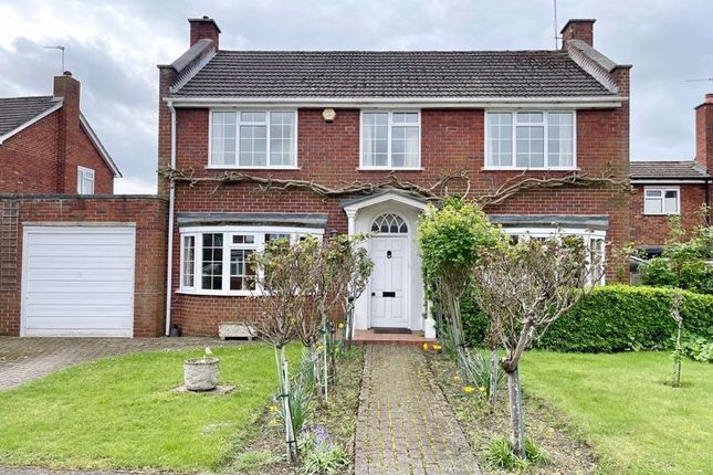 Thumbnail Detached house for sale in Homestead Gardens, Claygate, Esher