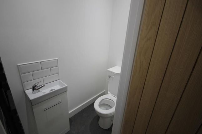 6, Brewers Court, Telford photo 4