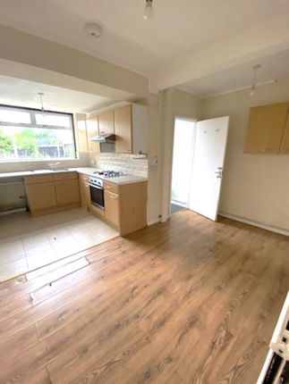 7 Swallowhurst Crescent, Liverpool photo 5