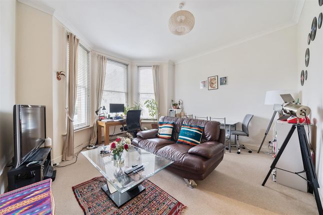 6b, Surbiton Hill Park, Surbiton photo 2