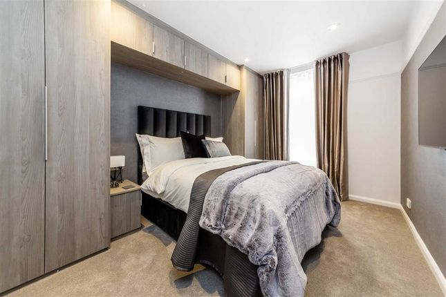 Flat to rent in Seymour Place, London