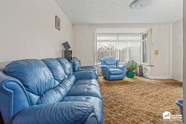 Mardale Avenue, Dunstable photo 3