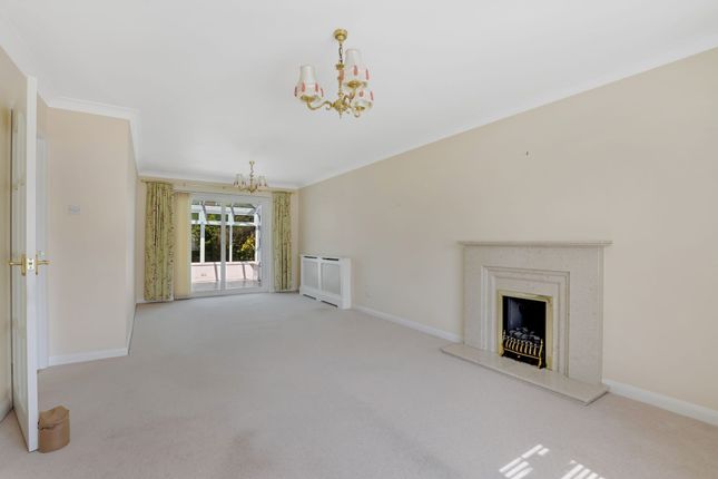 10 Carisbrooke Avenue, Nottingham photo 3