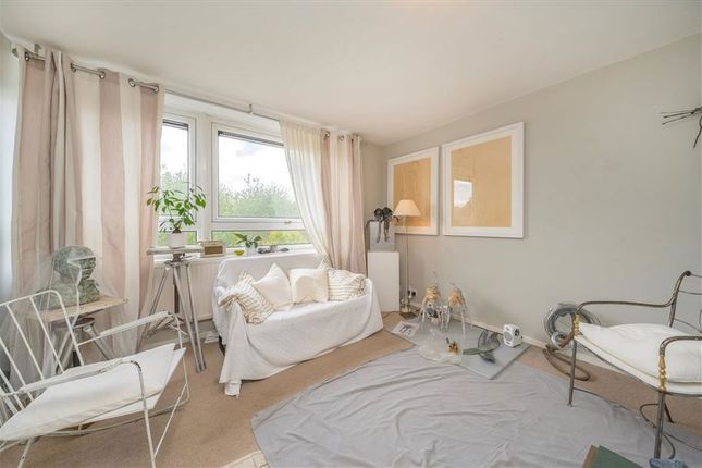 Boileau Road, London photo 3