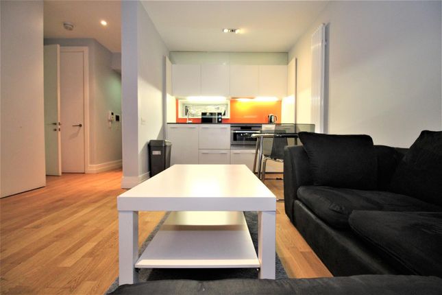 Thumbnail Flat to rent in The Quad, Highcross Street, Leicester