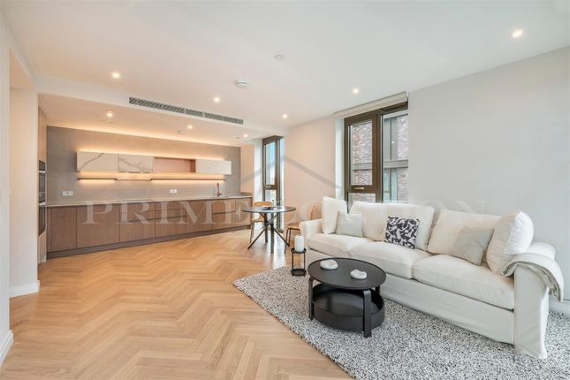 Thumbnail Flat for sale in Valentine House, Kings Road Park, Fulham