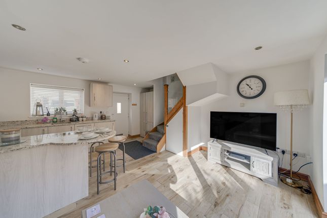 6 Elizabeth Street, Congleton photo 3