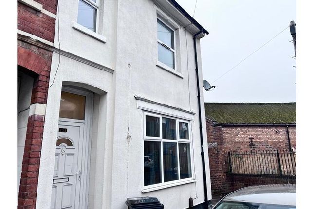 End terrace house to rent in Drummond Street, Wolverhampton
