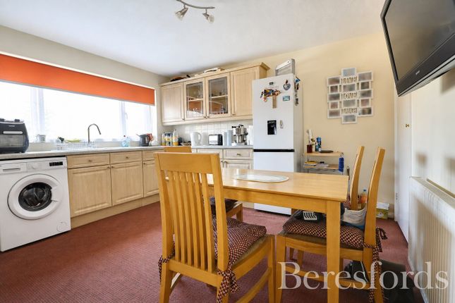 47, Nipsells Chase, Chelmsford photo 4
