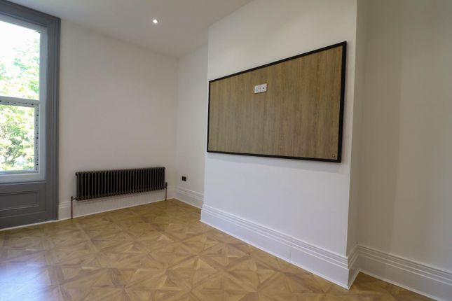 7B Living Room