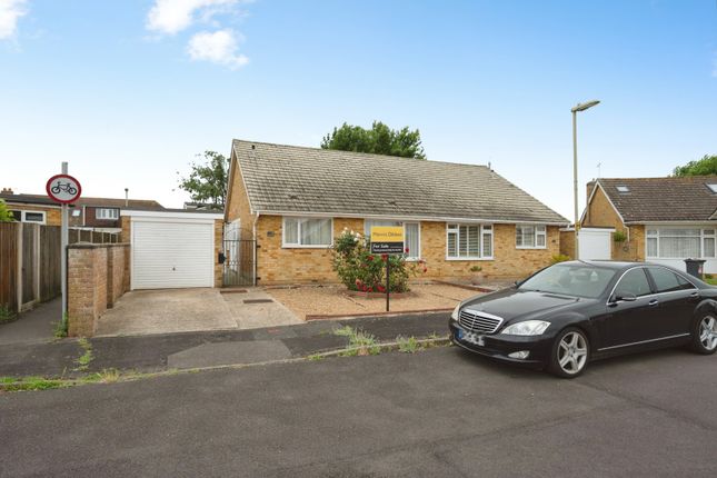 2-bed house on 11, Lyndhurst Close, Hampshire, £325,000