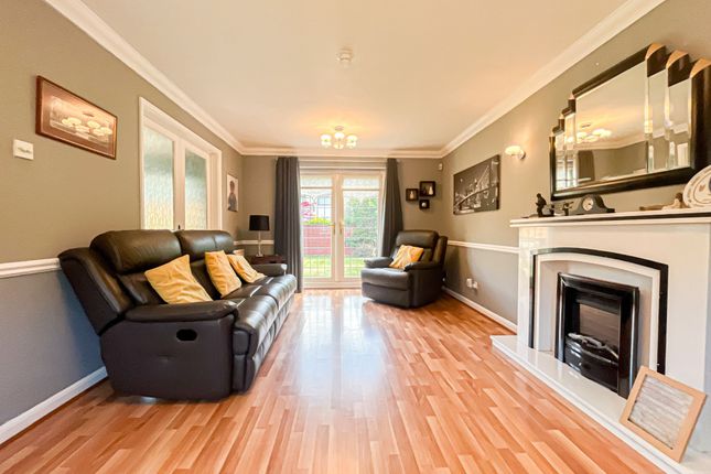 5 Montfort Drive, Liverpool photo 4
