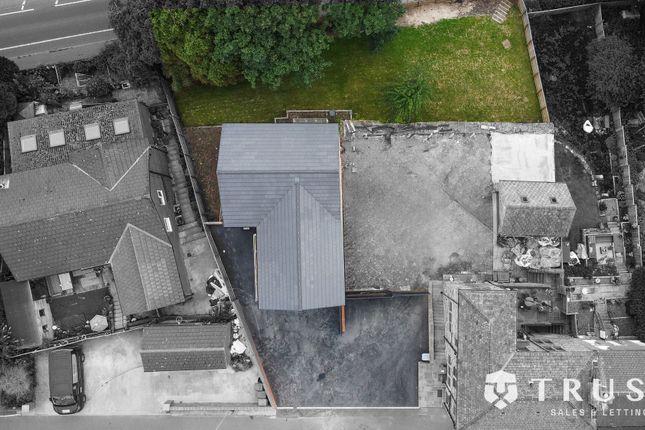 Orchard View, Raikes Lane, Birstall photo 3