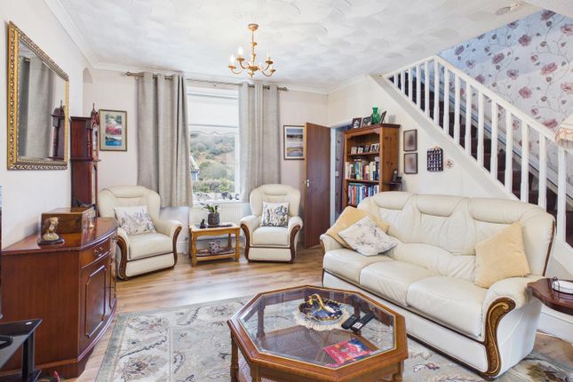 142, Victoria Street, Bridgend photo 4