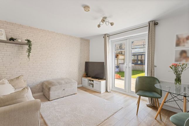 5, Corby Craig Terrace, Roslin photo 2