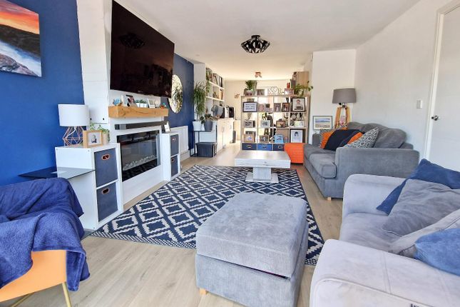 16, Lindh Road, Bicester photo 3