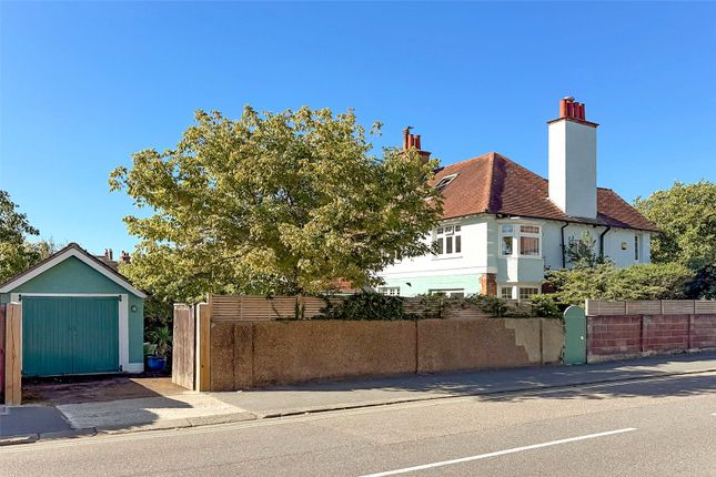 12, Irvine Road, West Sussex photo 4