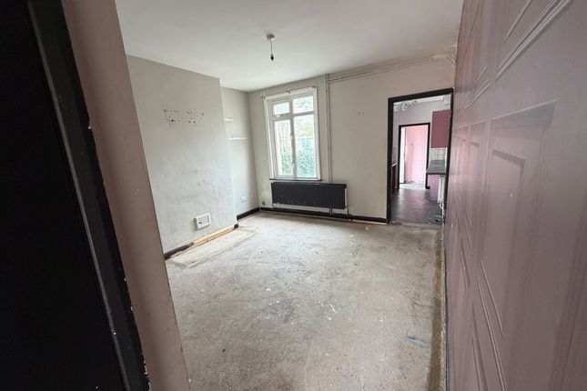 64 Ashby Road, Coalville photo 3