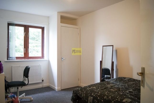 25, Denby Close, Birmingham photo 4