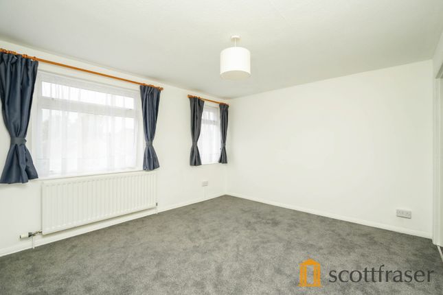 37, Kendall Crescent, Kendall Crescent photo 4