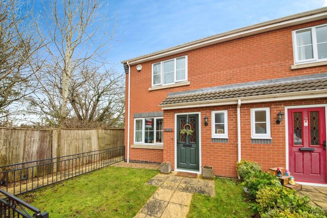 2-bed terraced on Jubilee Close, Lincoln, £170,000