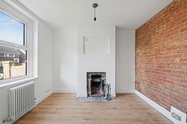 72 High Street, Rochester photo 5
