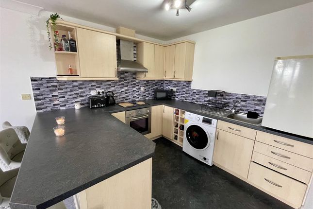 87, Alverton Drive, Darlington photo 3