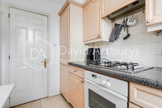 Second Floor, 13, Maitland Park Villas, Chalk Farm photo 5