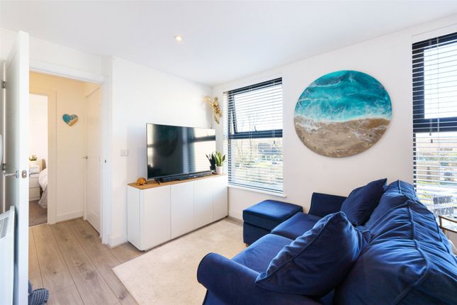 Flat for sale in Romany Road, Worthing, West Sussex