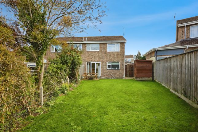 6, Duncliffe Close, Sturminster Newton photo 2