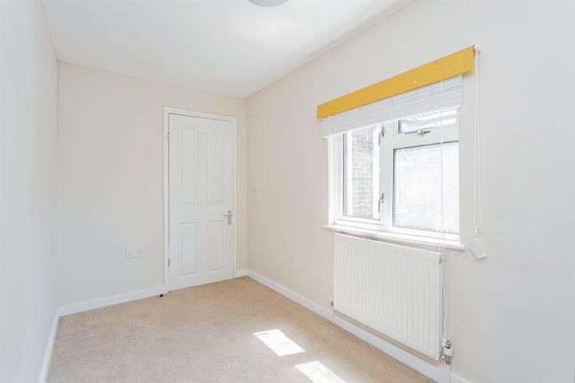 97, Fairfield Road, Burgess Hill photo 4