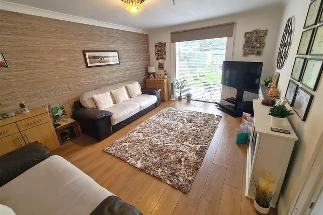 41, Lapland Walk, Corby photo 4