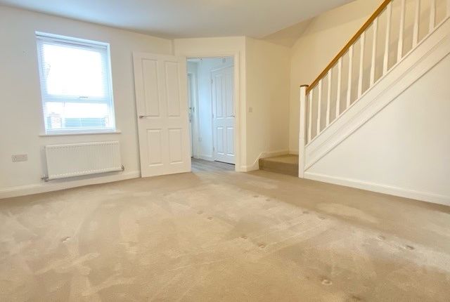 25A, Cromwell Avenue, East Cowes photo 2