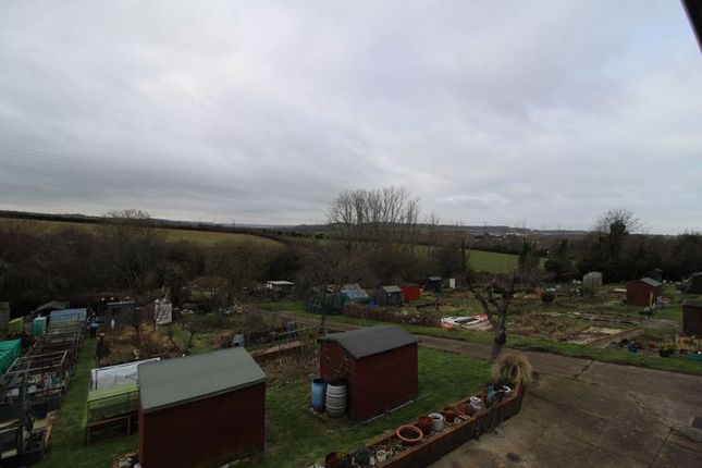 26 Victoria Drive, Southdowns, Dartford photo 3