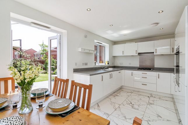 16, Winnow Avenue, Stafford photo 4