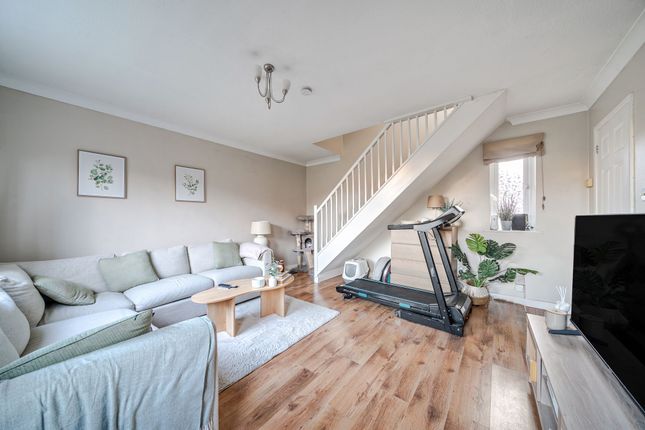 25 Harvest Close, Winchester photo 3
