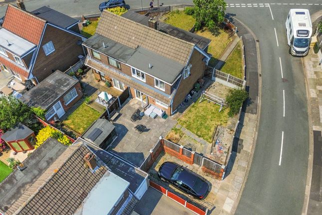 38 Markfield Crescent, St. Helens photo 2
