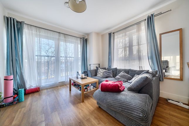 45, Uplands Road, Surrey photo 2