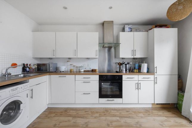 Thumbnail Flat to rent in East Dulwich Road, East Dulwich, London