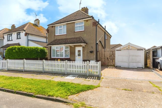 Thumbnail Detached house for sale in Dulwich Road, Holland-On-Sea, Clacton-On-Sea, Tendring