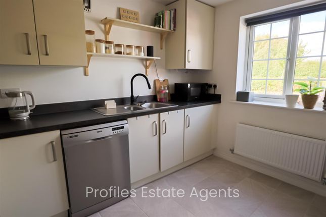 Town house for sale in Sansome Drive, Hinckley