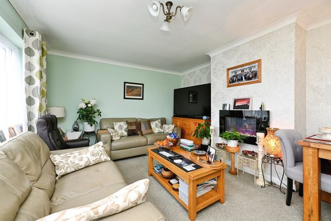 15, Woodward Close, KING'S LYNN photo 2