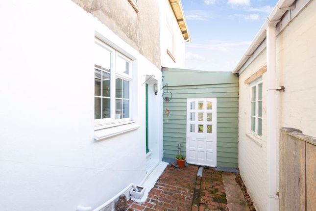 Cottage for sale in Queen Street, Gillingham