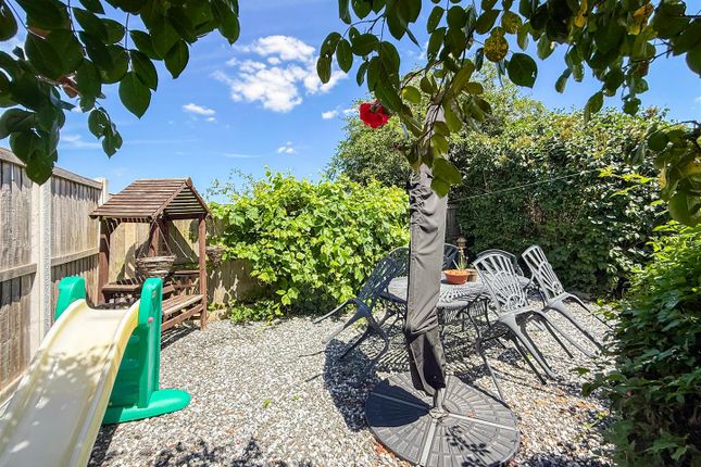 13, Coombe Road, Southminster photo 4