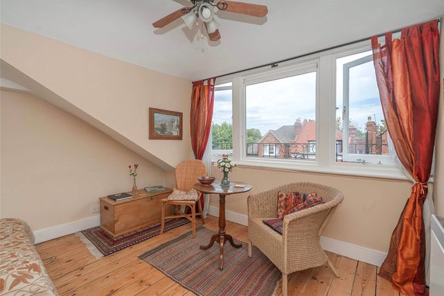 Flat 5, 46, Talbot Road, Highgate, London photo 4