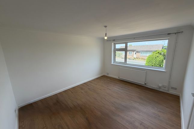 20, Heron Avenue, Suffolk photo 4