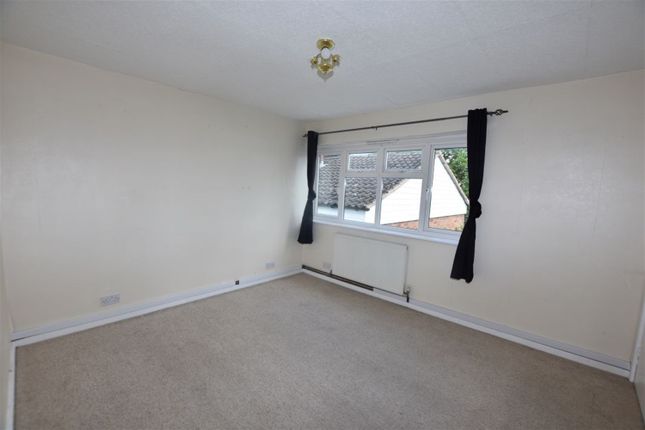 Flat to rent in Wyndmill Crescent, West Bromwich