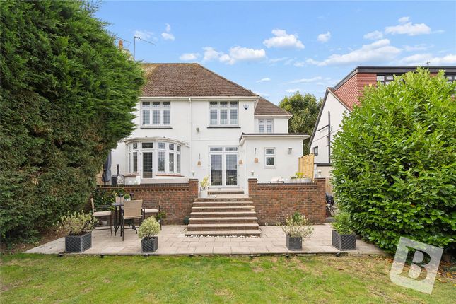 15, Mavis Grove, Hornchurch photo 3